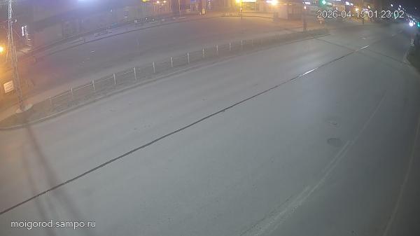 Остановка Детская художественная школа в сторону пр. Ленина, парковка ТРЦ Кей