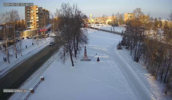 Бюст и аллея Александра Калинина