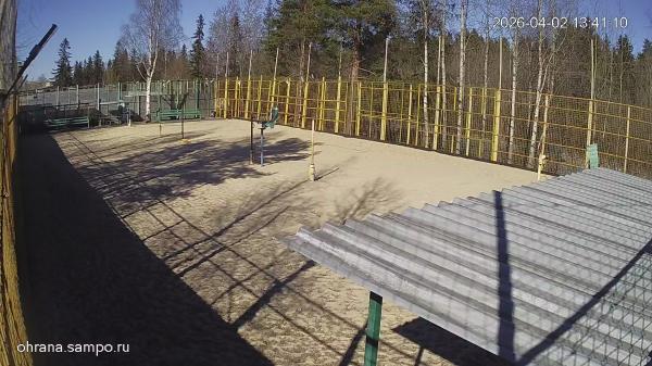 Волейбольный корт на Гвардейской (вид с другой стороны)